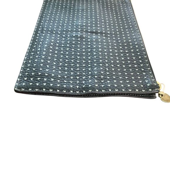 Fossil Leather Heart Print Clutch Pouch Kindle IPAD Unisex Zip Up 8"x11" Black - Picture 5 of 12